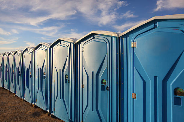 Best VIP or Luxury Restroom Trailers  in Bronson, MI